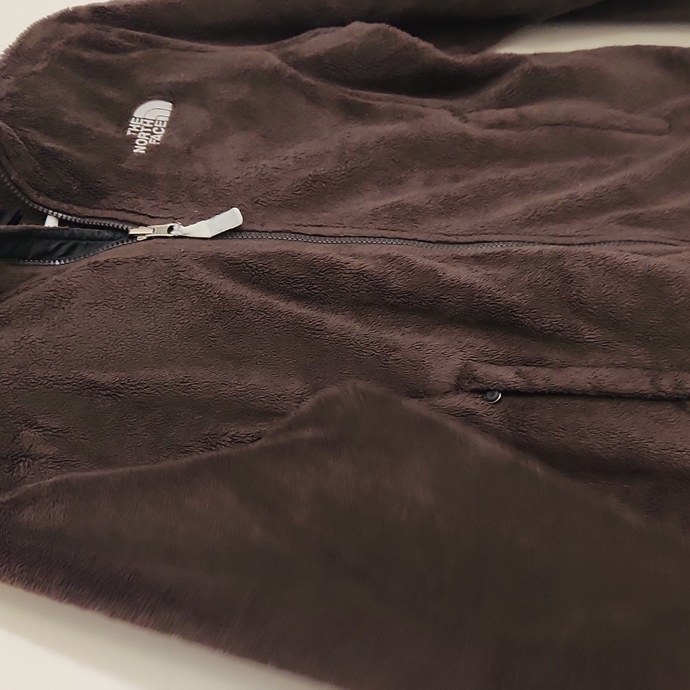The North Face brown woman's fuzzy full zip-up jacket small - Picture 3 of 9